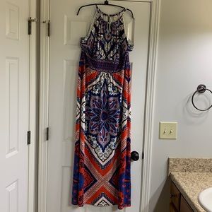 Chico’s sleeveless round neck maxi dress.